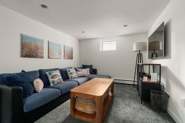 31 Loveland Rd, Brookline, MA 02445