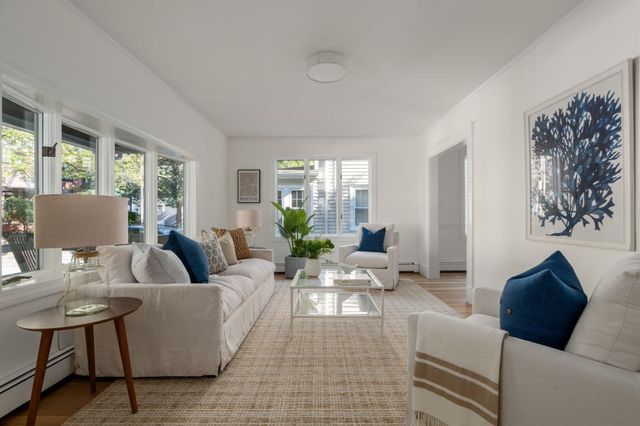 31 Loveland Rd, Brookline, MA 02445