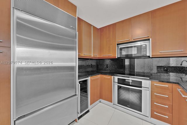 901 Brickell Key Blvd 609, Miami, FL 33131