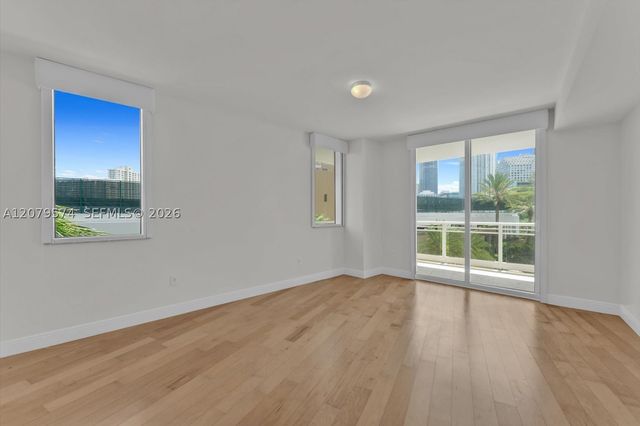 901 Brickell Key Blvd 609, Miami, FL 33131
