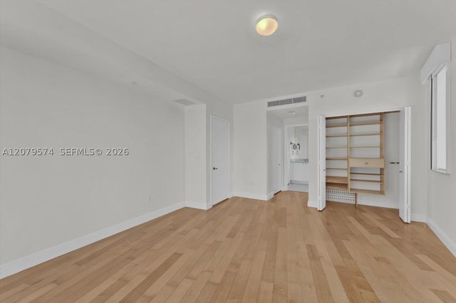 901 Brickell Key Blvd 609, Miami, FL 33131