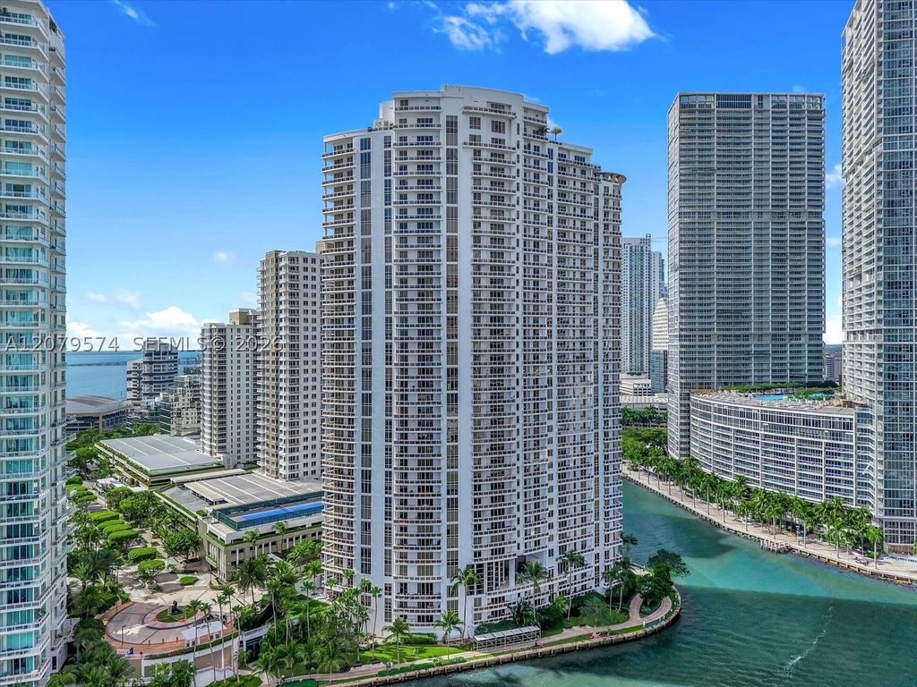 901 Brickell Key Blvd 609, Miami, FL 33131