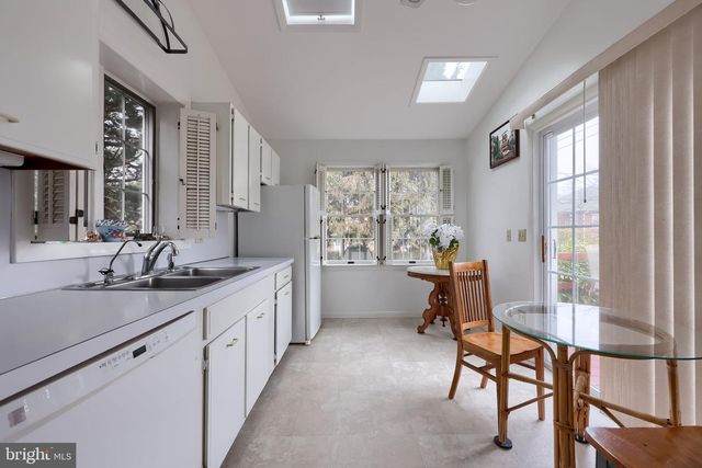 853 JANET AVE, Lancaster, PA 17601