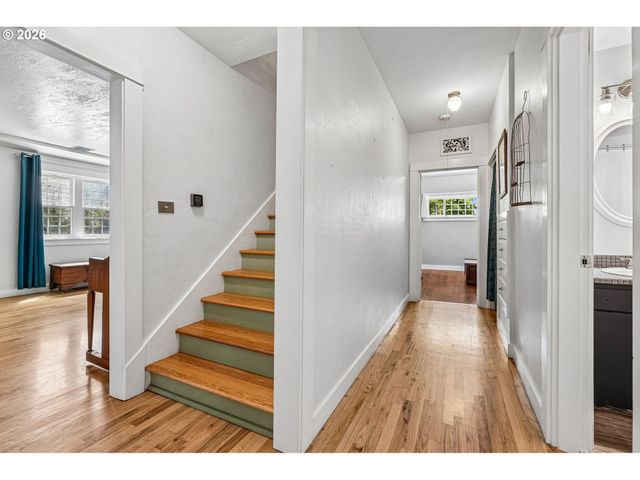 819 SIERRA VISTA Dr, Newberg, OR 97132