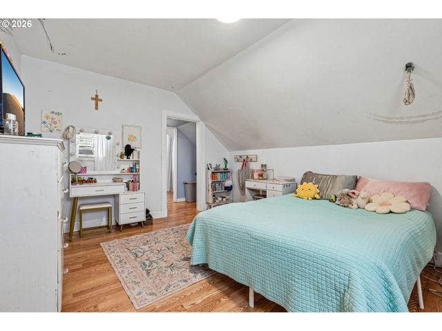 819 SIERRA VISTA Dr, Newberg, OR 97132