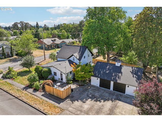 819 SIERRA VISTA Dr, Newberg, OR 97132