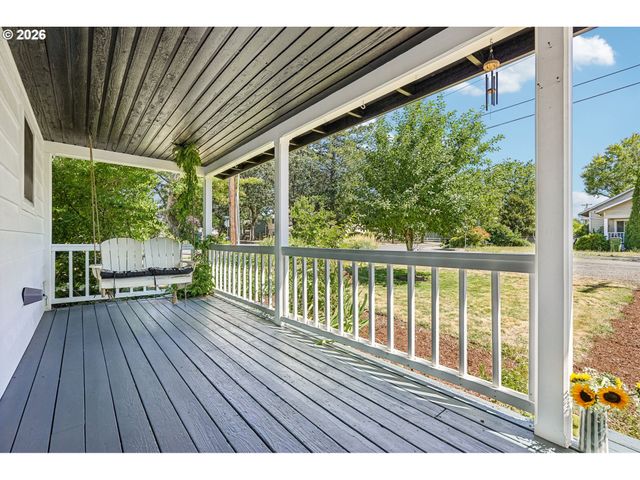 819 SIERRA VISTA Dr, Newberg, OR 97132