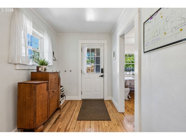 819 SIERRA VISTA Dr, Newberg, OR 97132