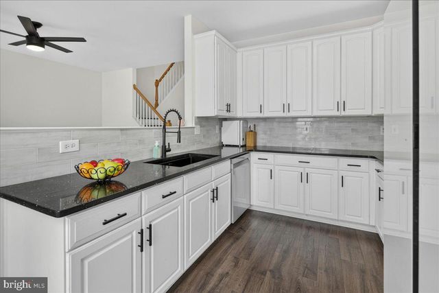 3 QUARRY CT, Hightstown, NJ 08520