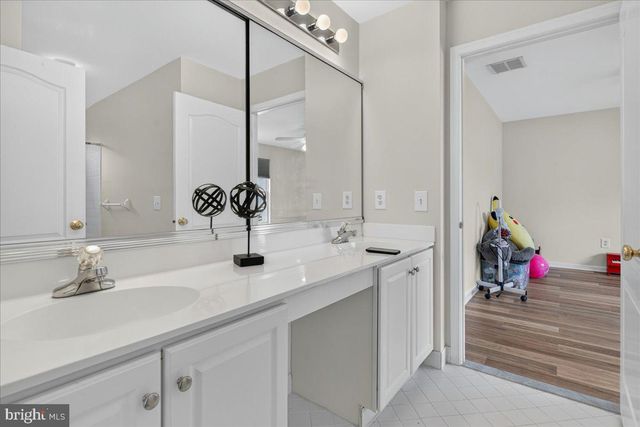 3 QUARRY CT, Hightstown, NJ 08520