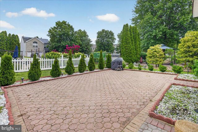 3 QUARRY CT, Hightstown, NJ 08520