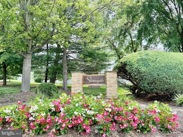3 QUARRY CT, Hightstown, NJ 08520