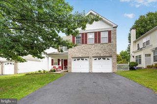 3 QUARRY CT, Hightstown, NJ 08520