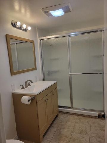 340 N K Street, Dinuba, CA 93618