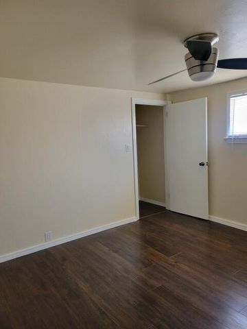 340 N K Street, Dinuba, CA 93618