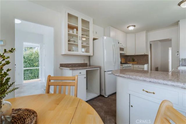 1231 N Maryland Avenue, Glendale, CA 91207