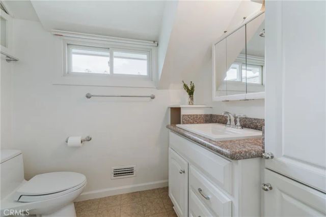 1231 N Maryland Avenue, Glendale, CA 91207