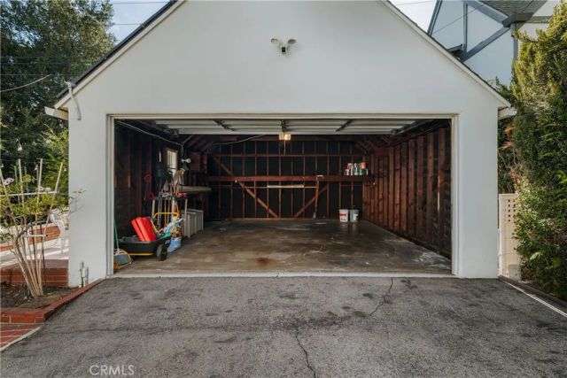 1231 N Maryland Avenue, Glendale, CA 91207