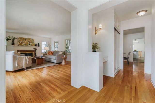 1231 N Maryland Avenue, Glendale, CA 91207