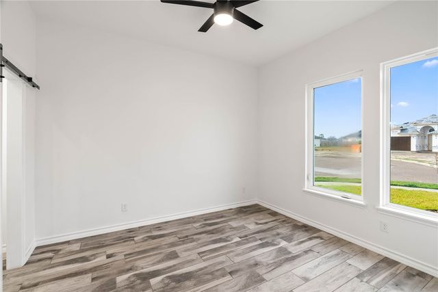 6722 La Salle Dr, Corpus Christi, TX 78414