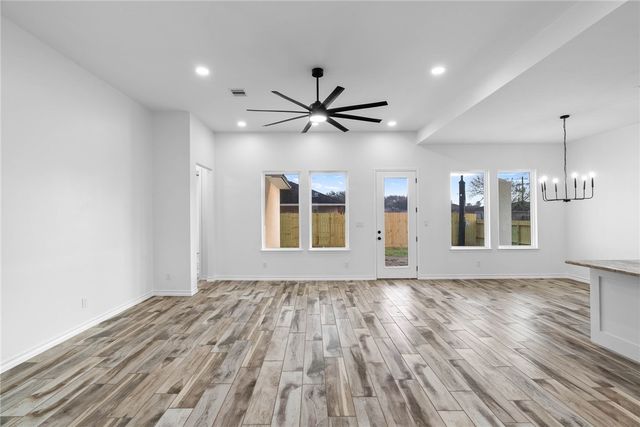 6722 La Salle Dr, Corpus Christi, TX 78414