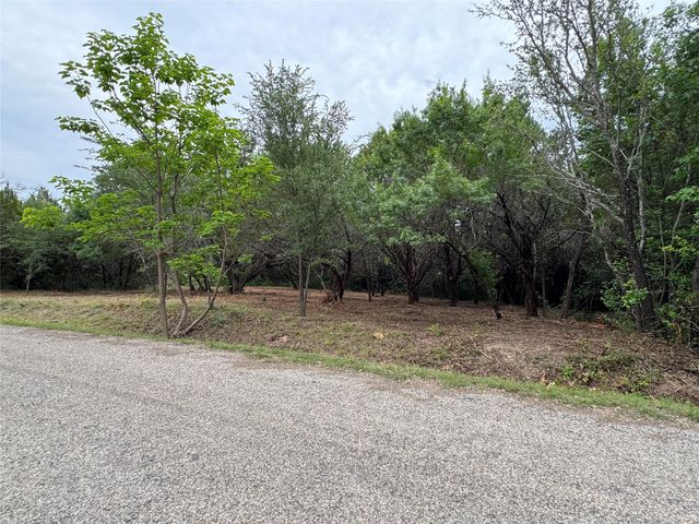 2601 Hillside Drive, Granbury, TX 76048
