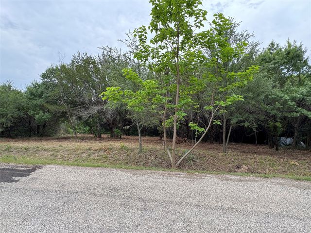 2601 Hillside Drive, Granbury, TX 76048