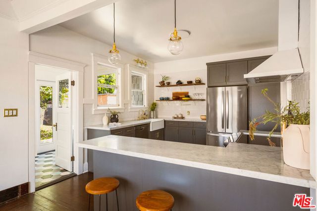 1527 W 45th Street, Los Angeles, CA 90062