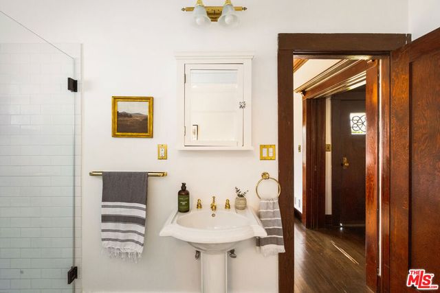 1527 W 45th Street, Los Angeles, CA 90062