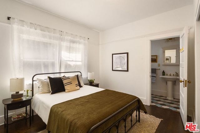 1527 W 45th Street, Los Angeles, CA 90062