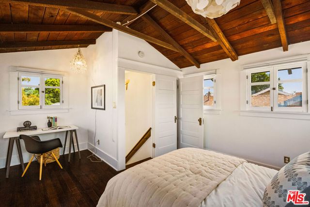 1527 W 45th Street, Los Angeles, CA 90062