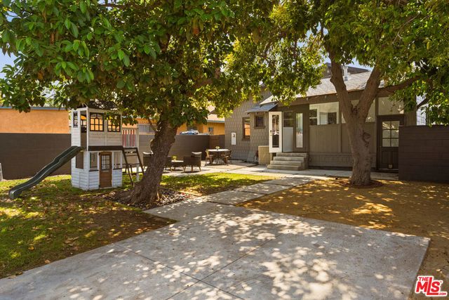 1527 W 45th Street, Los Angeles, CA 90062