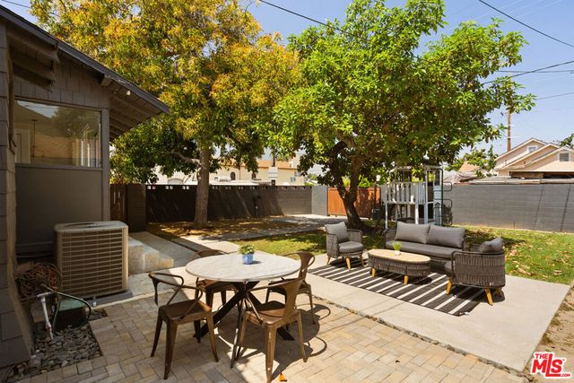 1527 W 45th Street, Los Angeles, CA 90062