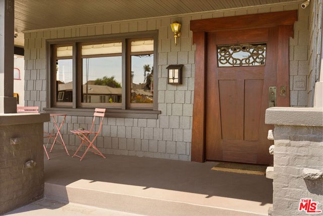 1527 W 45th Street, Los Angeles, CA 90062