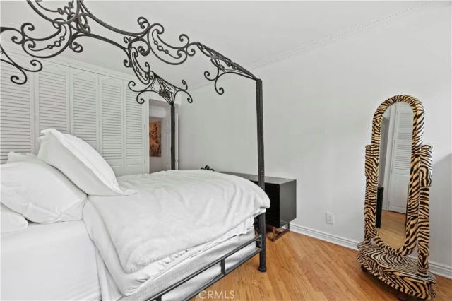 8787 Shoreham Drive 201, West Hollywood, CA 90069