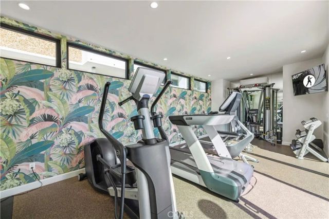 8787 Shoreham Drive 201, West Hollywood, CA 90069