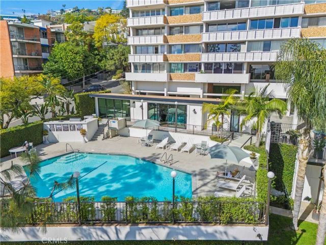 8787 Shoreham Drive 201, West Hollywood, CA 90069