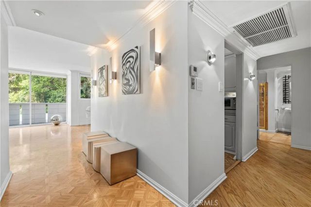 8787 Shoreham Drive 201, West Hollywood, CA 90069