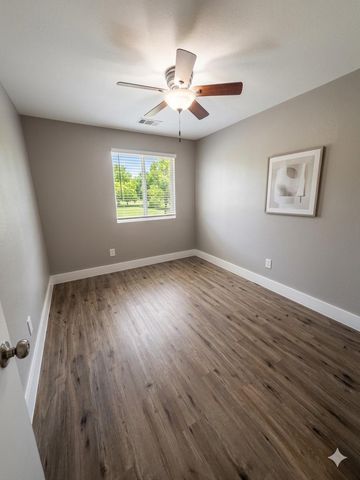 12611 Ashford Meadow Drive D, Houston, TX 77082