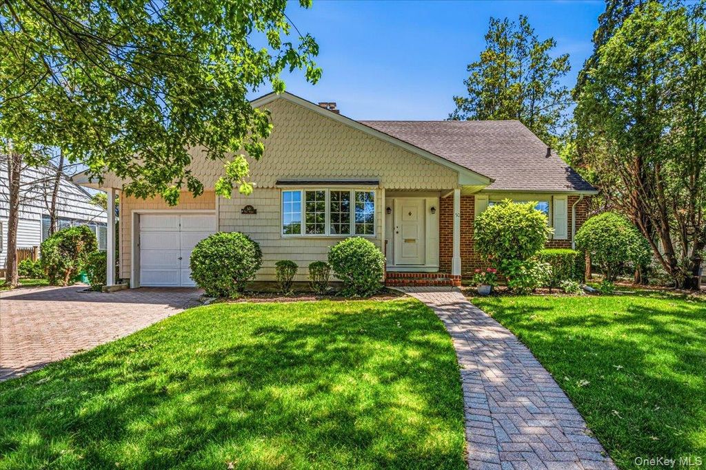 50 Yale Street, Garden City, NY 11530