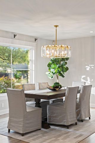 8805 Point West DR, Austin, TX 78759