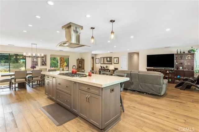 1405 Sterling Road, Redlands, CA 92373