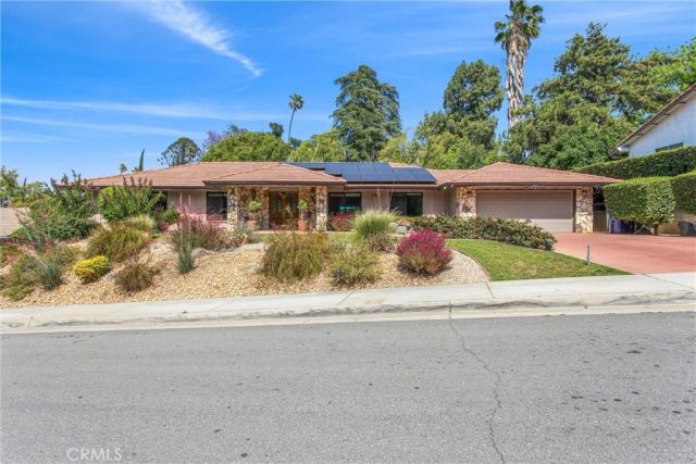1405 Sterling Road, Redlands, CA 92373