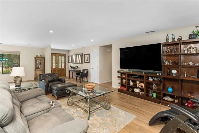 1405 Sterling Road, Redlands, CA 92373