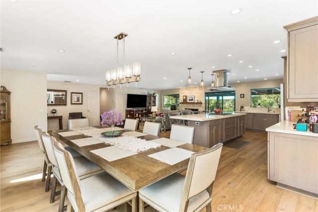 1405 Sterling Road, Redlands, CA 92373