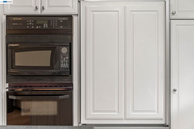 3305 Arcadian Dr, Castro Valley, CA 94546