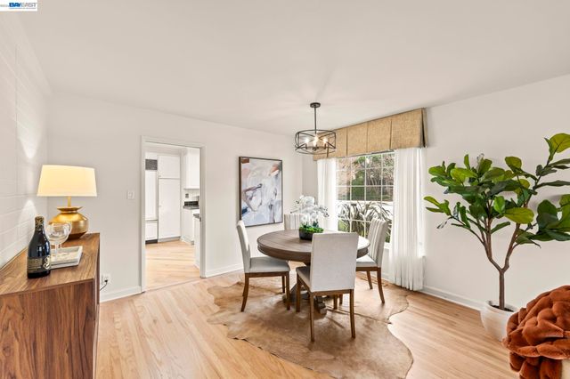 3305 Arcadian Dr, Castro Valley, CA 94546