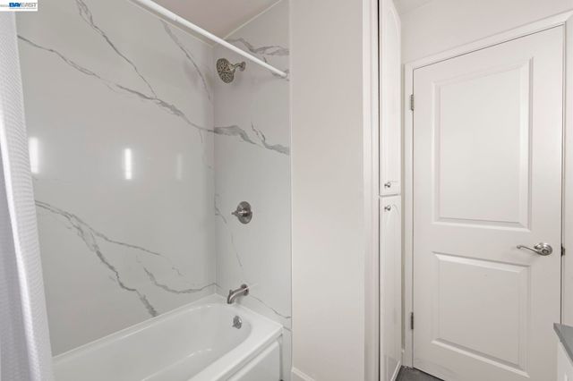 3305 Arcadian Dr, Castro Valley, CA 94546