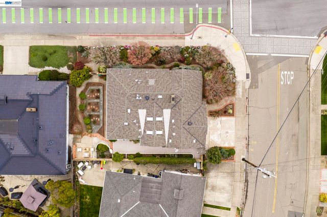 3305 Arcadian Dr, Castro Valley, CA 94546