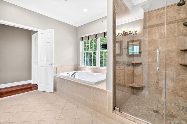 12 Meadowview Lane, Carmel, NY 10512